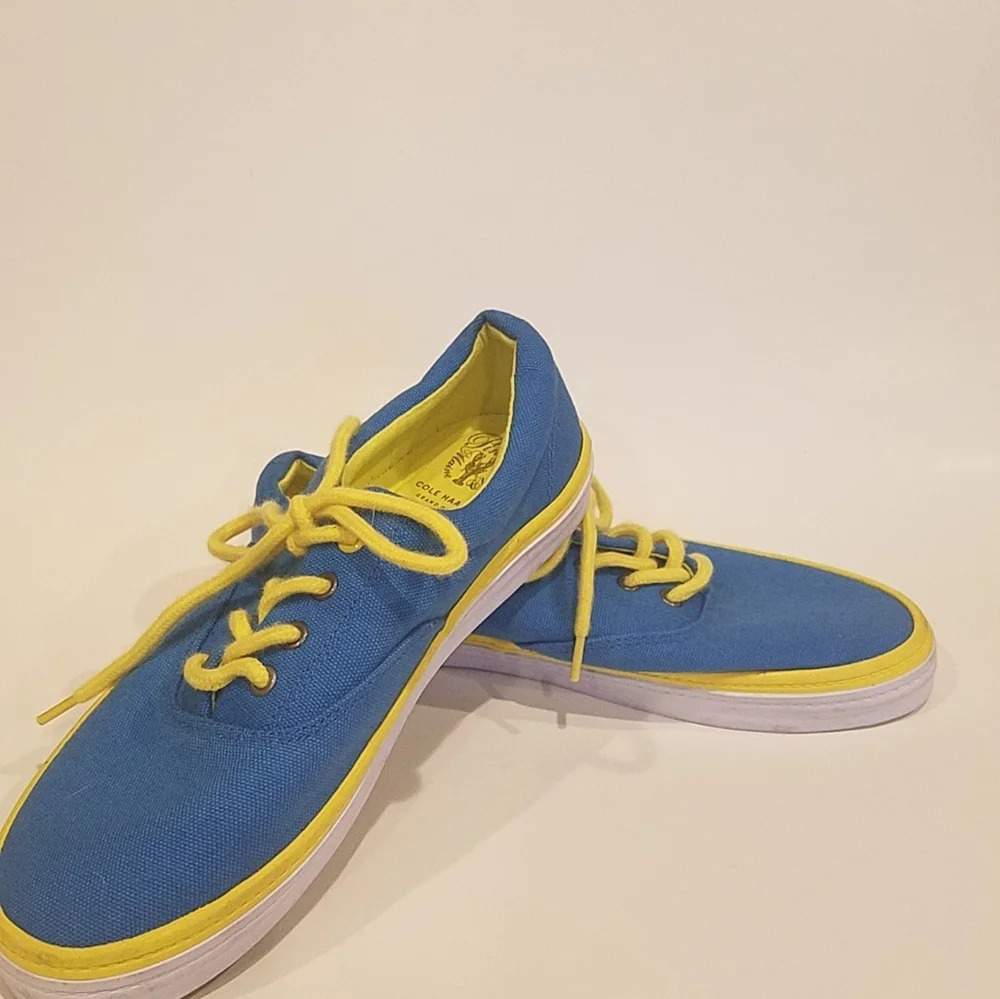 Cole Haan Pinch canvas  Boys moccasins  sz.4,5